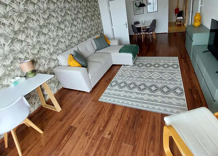 Andrew\'S Castle View Apartment
